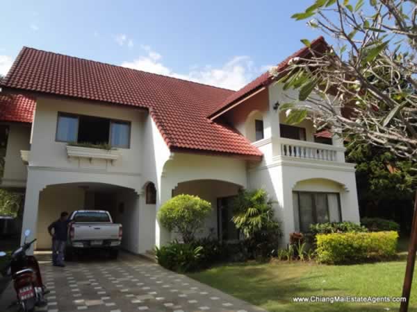 3 Bed House in Baan Nai Fun For Rent