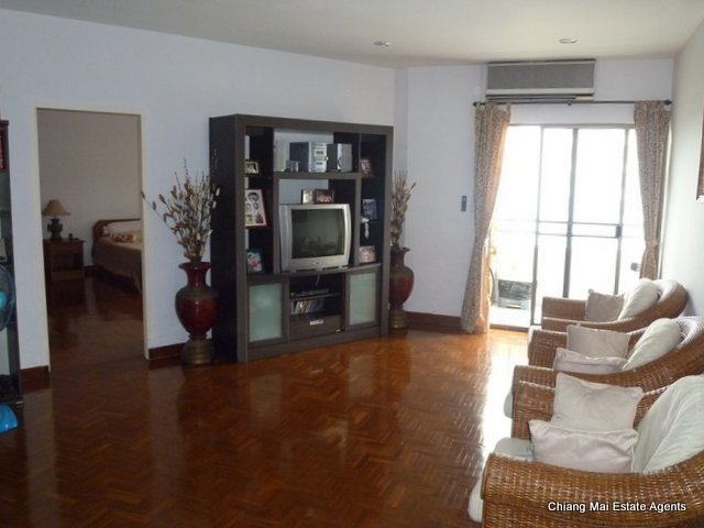 2 Bed/ 2 Bath Riverside Condo for Sale