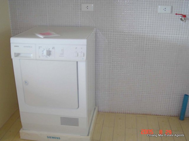 5 Bedroom House for Rent in Lanna Tara
