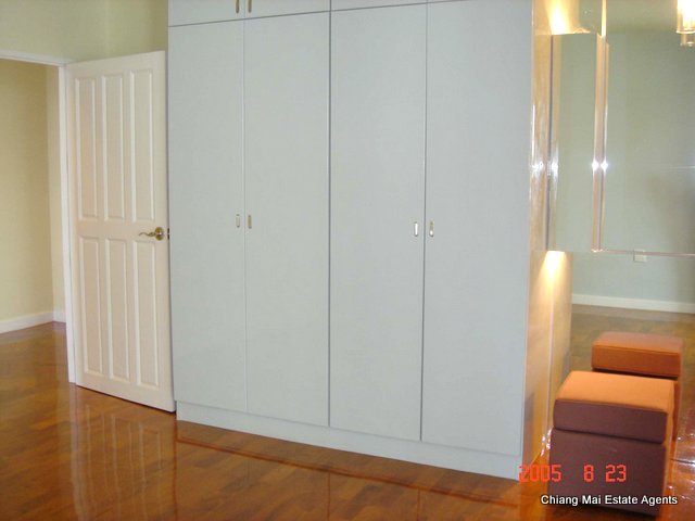 5 Bedroom House for Rent in Lanna Tara