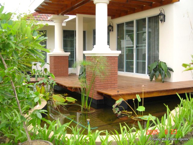 5 Bedroom House for Rent in Lanna Tara