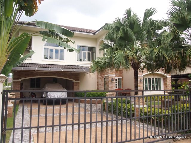 Luxurious Modern Style House For Sale