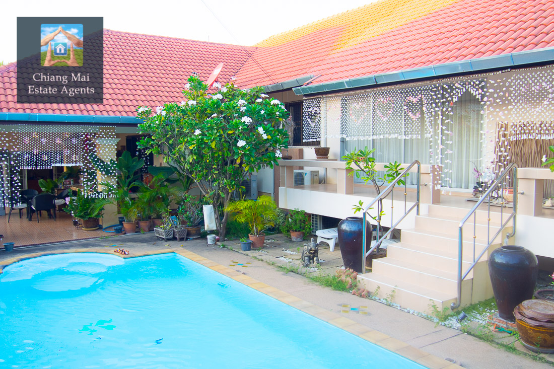 4 Bed Bungalow with Pool for Sale in Rungarun 3