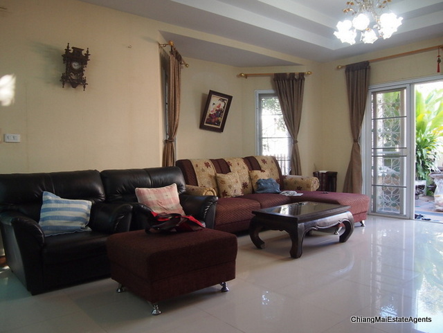 Home for Rent with 3 Bed/ 3 Bath/ 1 Office