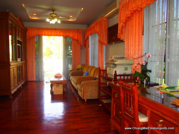Home For Sale in Pinery Home