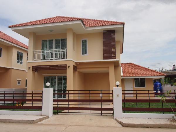 New House for Rent in Saraphi