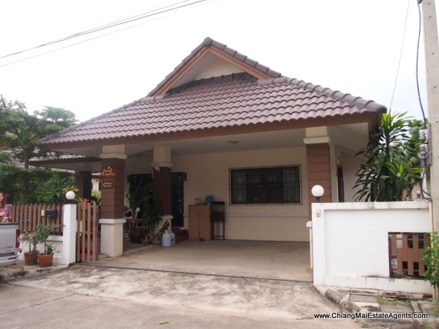 Bungalow For Rent In Baan Sangpetch