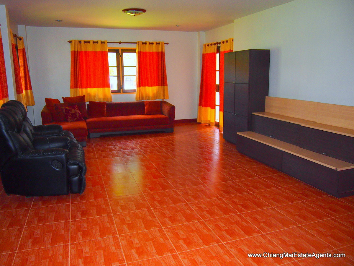 5 Bedroom Home in Hang Dong