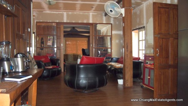 Land and Houses for Sale in Ban Pong