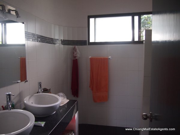 Fantastic Resort Style Home For Rent