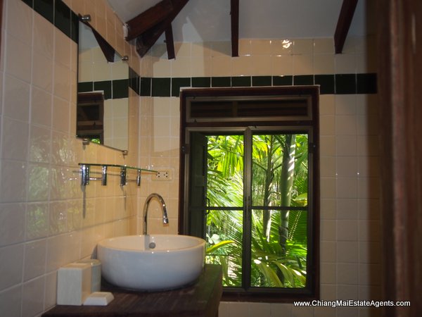 Fantastic Resort Style Home For Rent