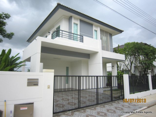 Modern Style House for Sale in Land and House