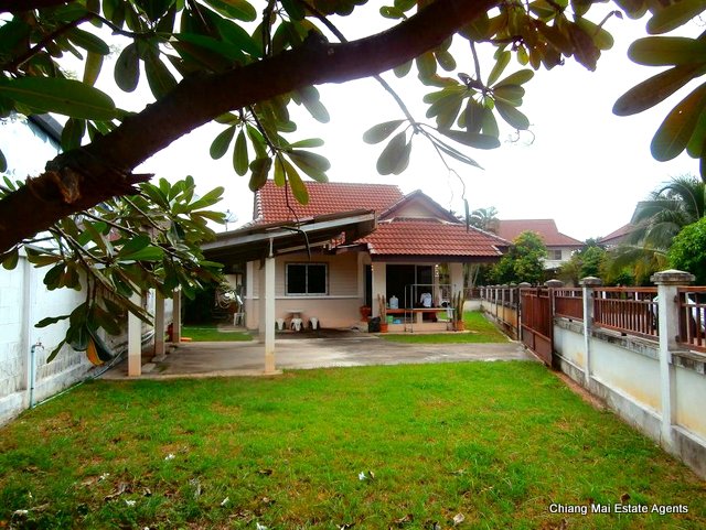 Bungalow for rent in San Sai