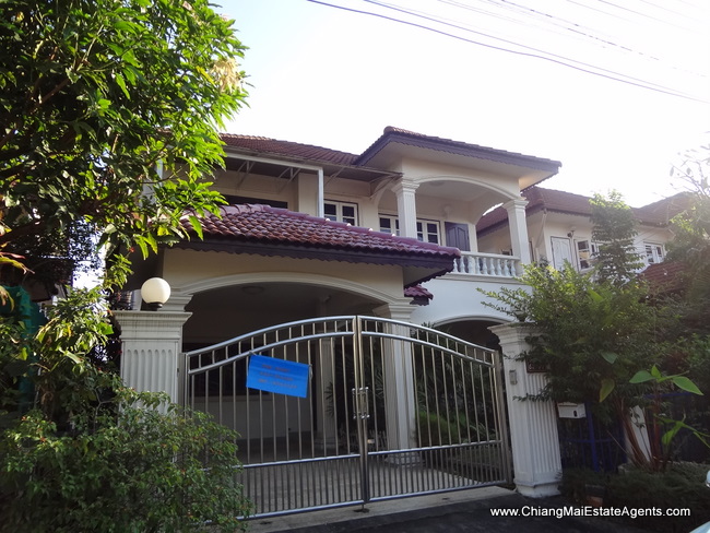 House for rent in Mae Jo