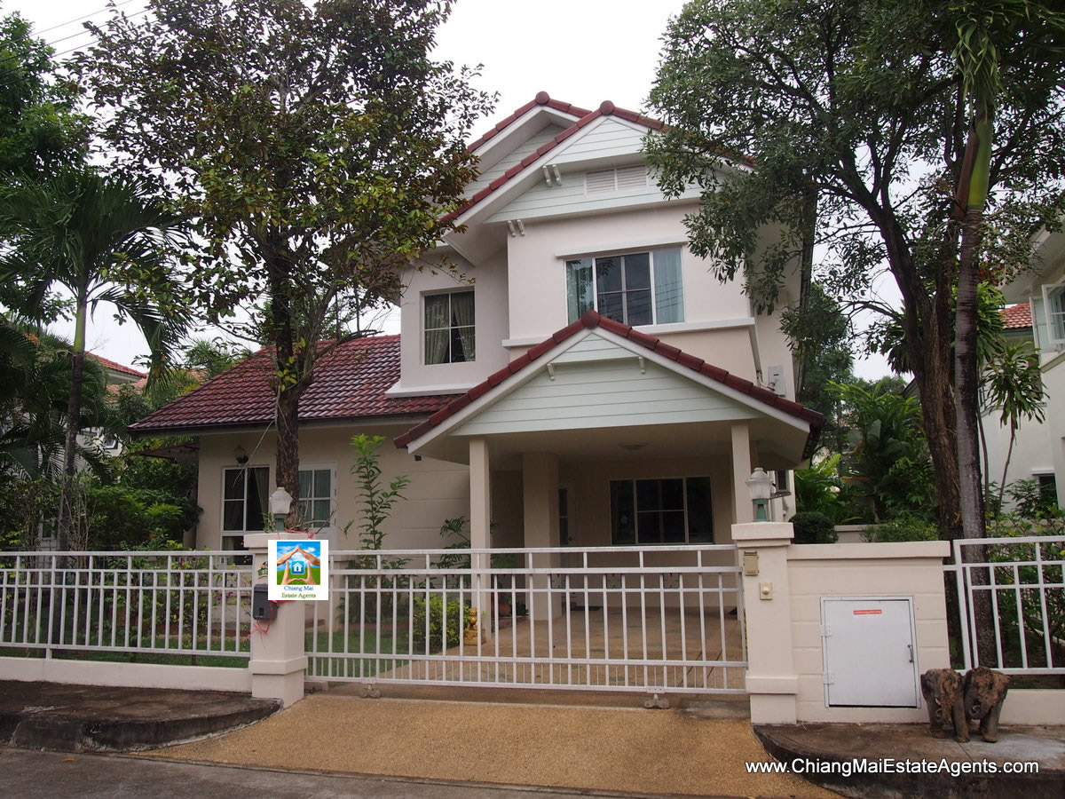 Unique Home in Land and House