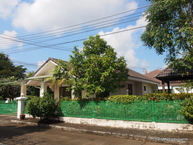 3 Bed/2 Bath Bungalow For Sale