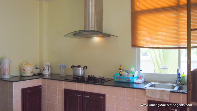 Custom 4 Bd, 3 Bth Home For Rent