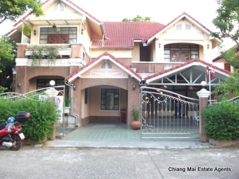 Luxurious 3 Bedroom House For Rent