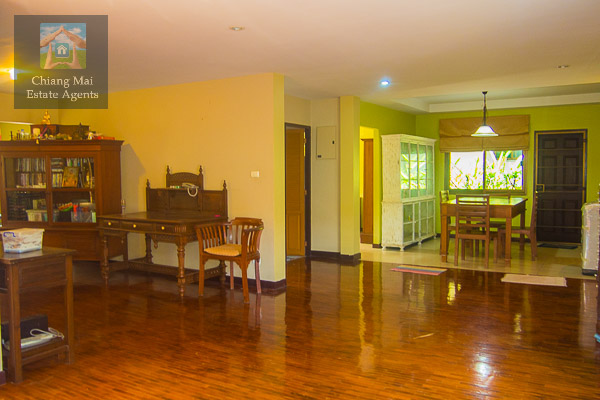 House For Rent In Nui Fun