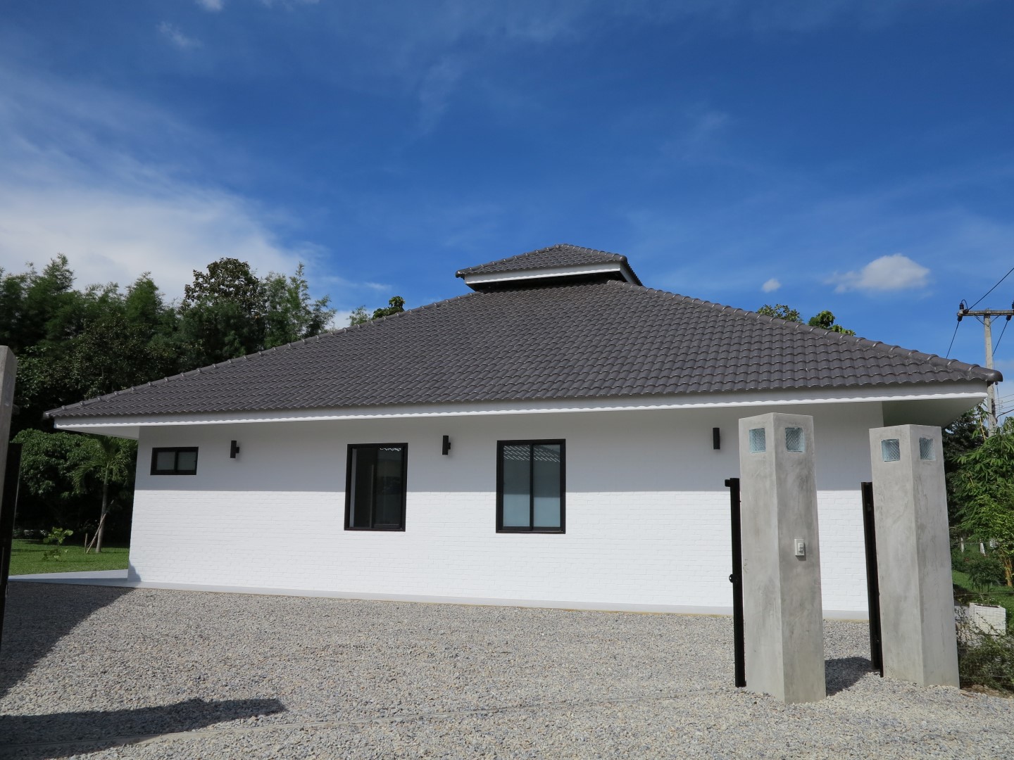 Single Story Home With Private Pool