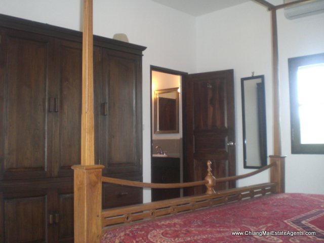 Colonial Style Home for Rent