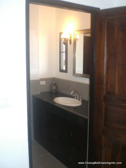 Colonial Style Home for Rent