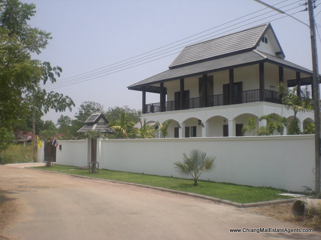Colonial Style Home for Rent