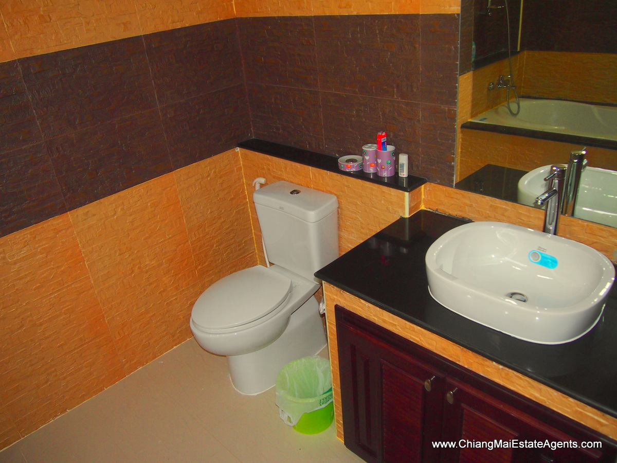 4 Bedroom Home in Mae Hia