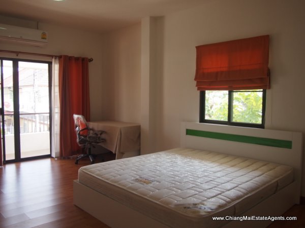 3 Bedroom Home For Rent in Koolpunt 6