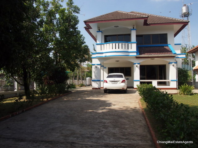 Large 4 Bedroom/3 Bathroom Home For Rent