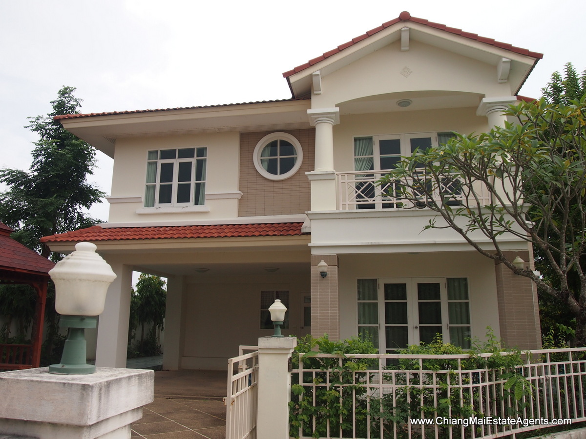 4 Bedroom Home in Land and House for Sale