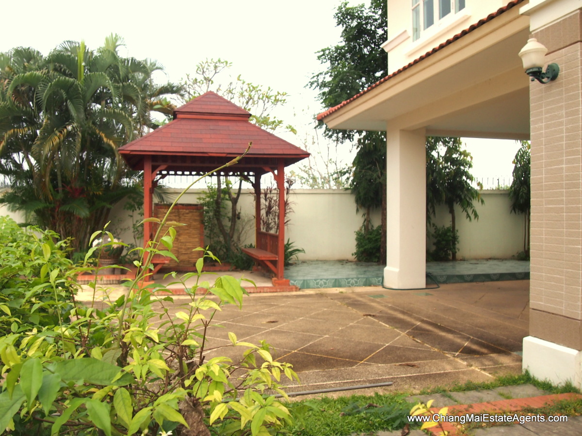 4 Bedroom Home in Land and House for Sale
