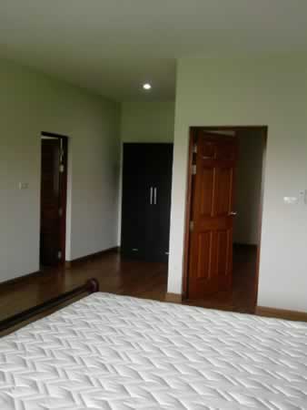 Spacious Luxury in Hang Dong