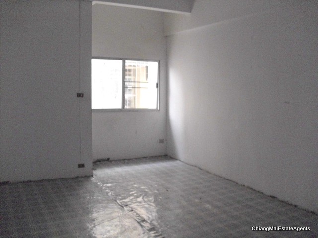 Bargain Priced Studio Condo For Sale