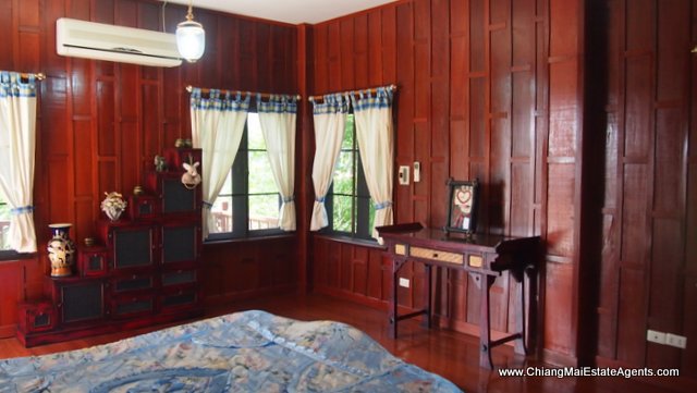 Traditional Lanna Home for Rent in Hang Dong