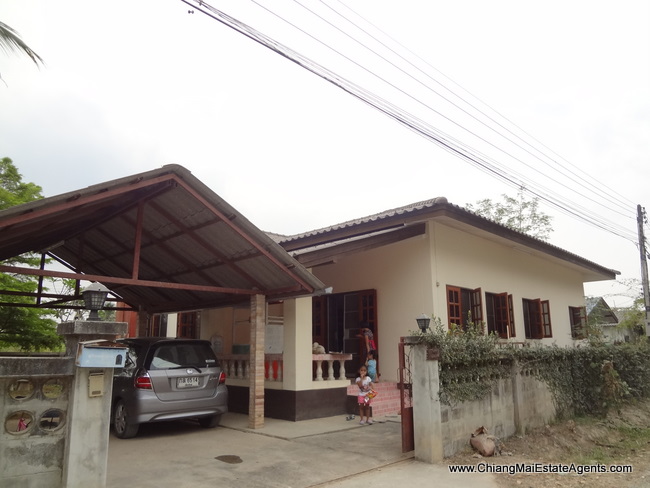 House for rent in sansai
