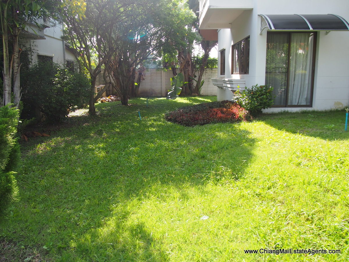 Large 3 Bedroom Home in Moo Baan Nai Fun