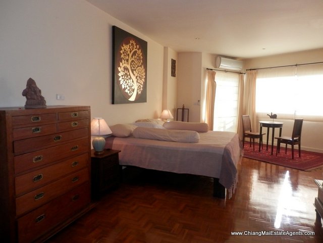 Large Riverside Condo For Rent