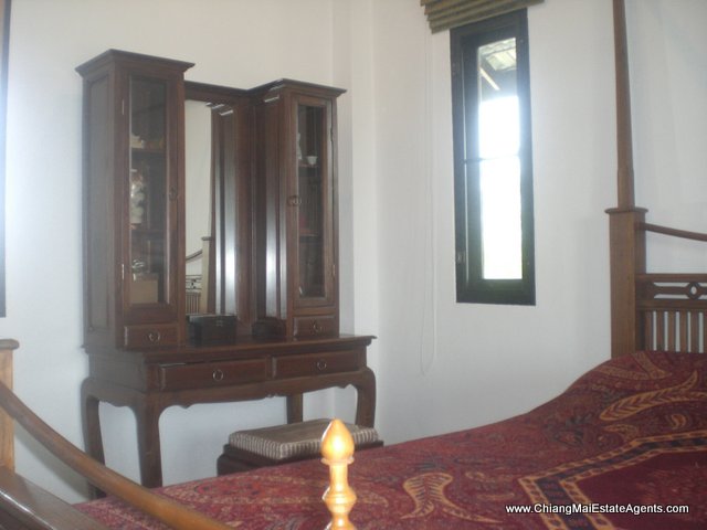 3 Bd, 2 Bth Colonial Style Home for Sale