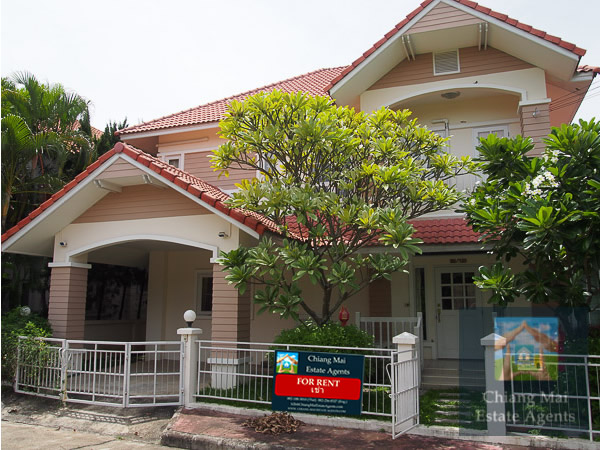 Large 3 Bedroom home in Koolpunt 9 for rent