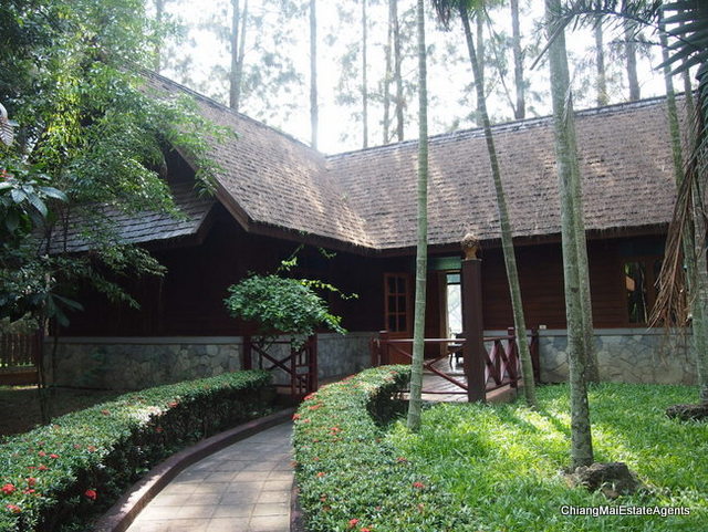 Private Resort Style Property with 3 Homes For Rent