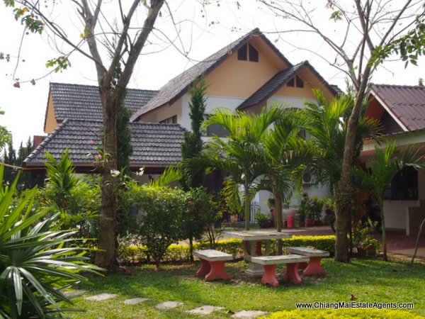 2 Houses For Rent and Sale in Nai Fun