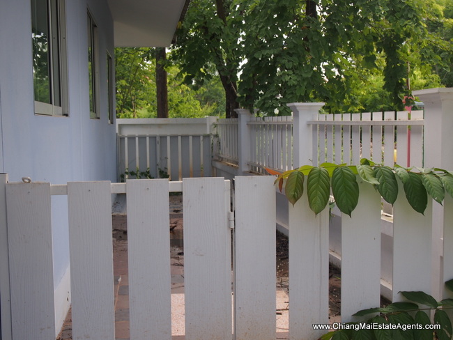 2 Bedroom Bungalow for rent in Mae Hia