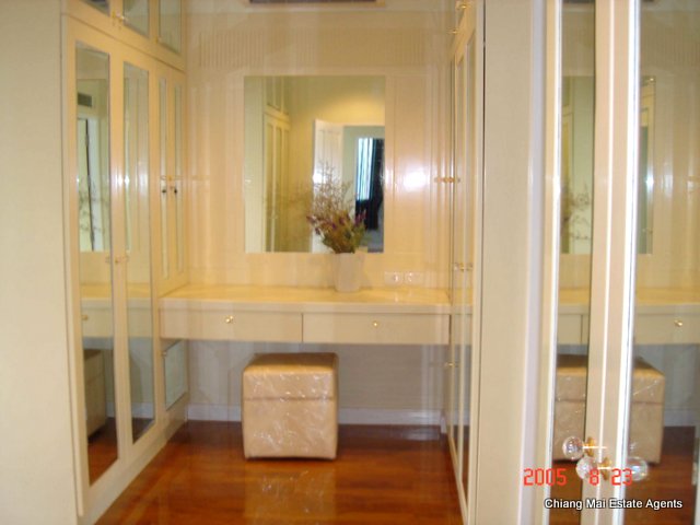 5 Bedroom House for Sale in Lanna Tara