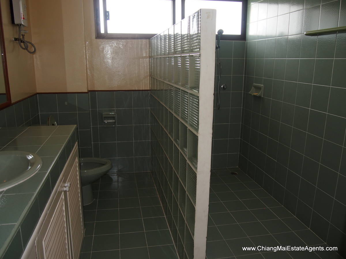 Large 3 Bedroom Home for Sale in Moo Baan Nai Fun