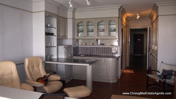 Studio For Sale in Hillside 4 Condominium