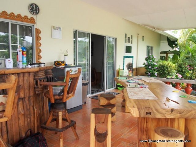 Unique 3 Bedroom House with Swimming Pool