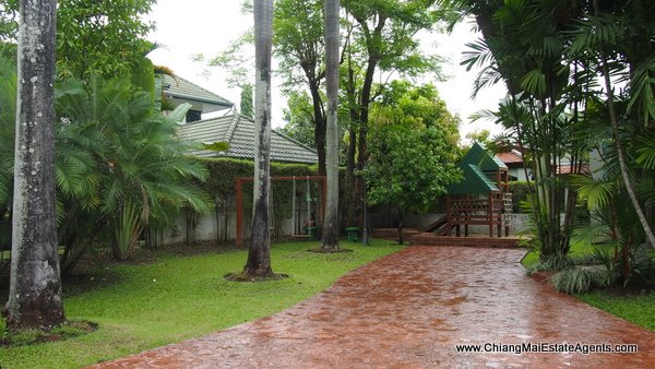 House for Rent and Sale in Moo Baan Pinery Home