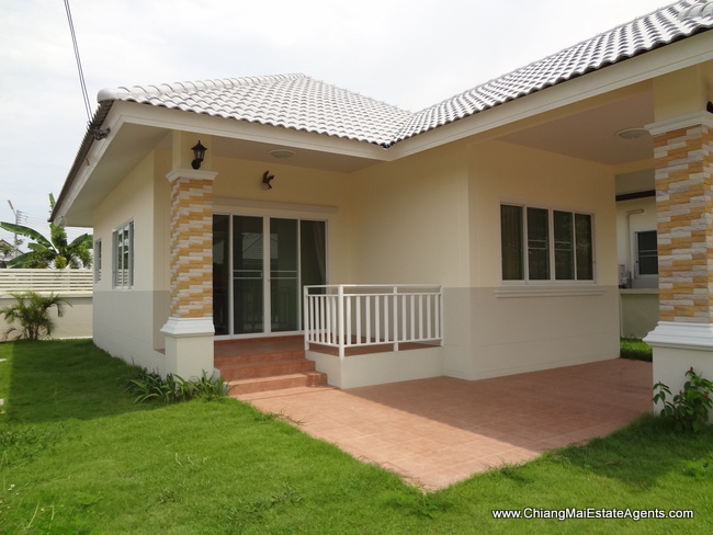 2 Bedrooms house for rent